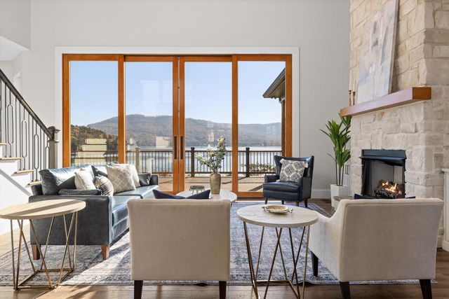 340 Edgewater Way, Jasper, TN 37347