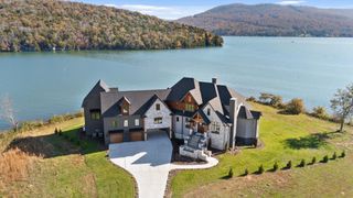 340 Edgewater Way, Jasper, TN 37347