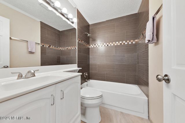 7962 LINKSIDE Drive, Jacksonville, FL 32256