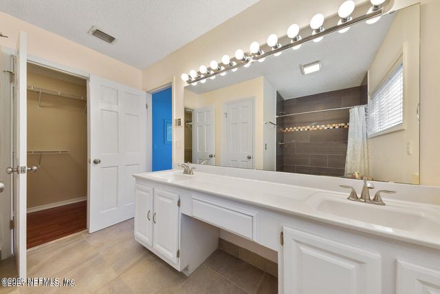 7962 LINKSIDE Drive, Jacksonville, FL 32256