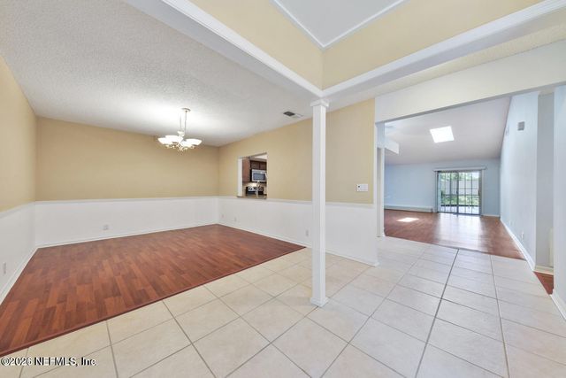 7962 LINKSIDE Drive, Jacksonville, FL 32256