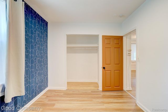 298 Oregon Street, York Charter Township, MI 48198