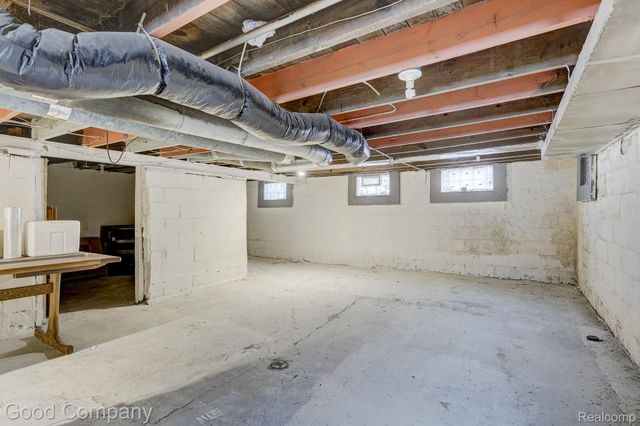 298 Oregon Street, York Charter Township, MI 48198