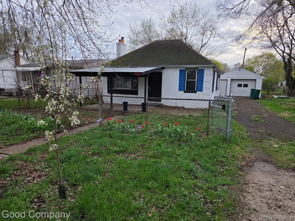 298 Oregon Street, York Charter Township, MI 48198
