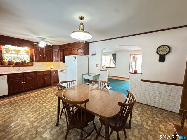 253 Kneeland Road, New Haven, CT 06512