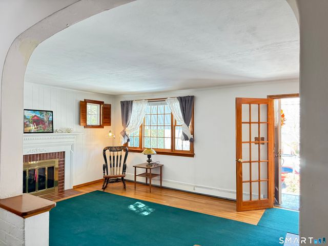 253 Kneeland Road, New Haven, CT 06512