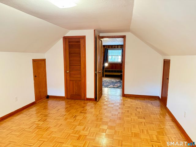 253 Kneeland Road, New Haven, CT 06512