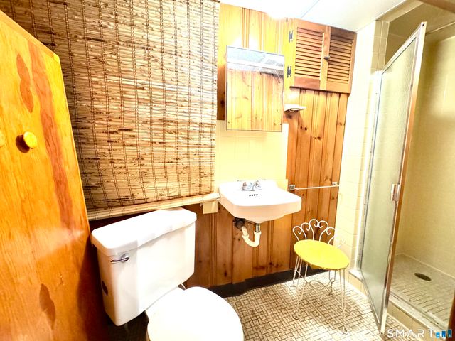 253 Kneeland Road, New Haven, CT 06512