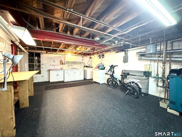 253 Kneeland Road, New Haven, CT 06512