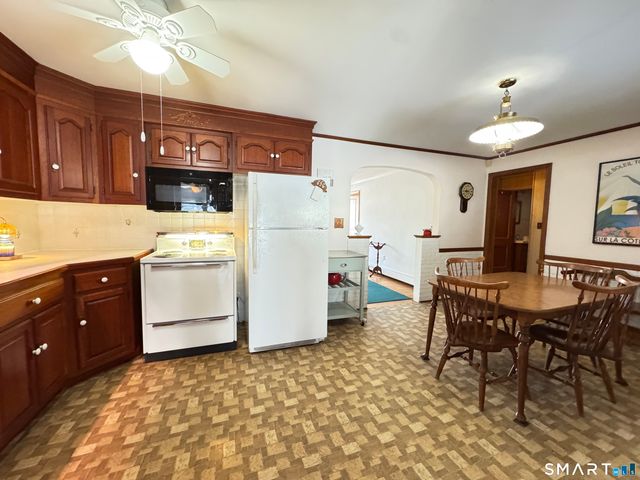 253 Kneeland Road, New Haven, CT 06512