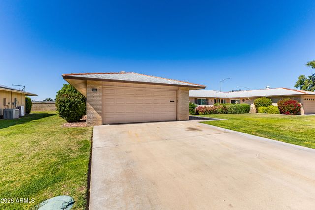 15666 N LAKEFOREST Drive, Sun City, AZ 85351