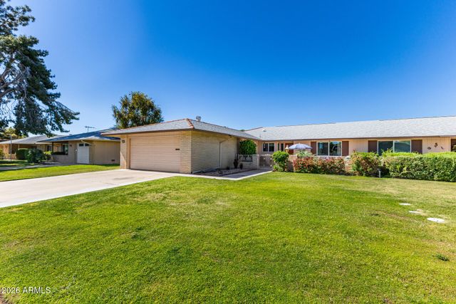 15666 N LAKEFOREST Drive, Sun City, AZ 85351