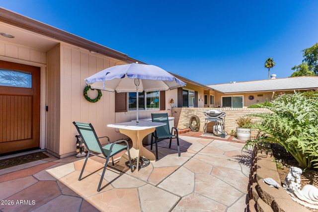 15666 N LAKEFOREST Drive, Sun City, AZ 85351