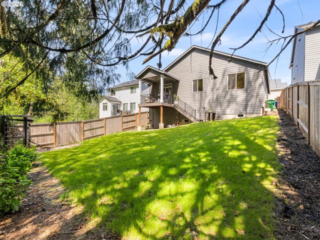 2284 Ne MARIONBERRY Ln, Estacada, OR 97023