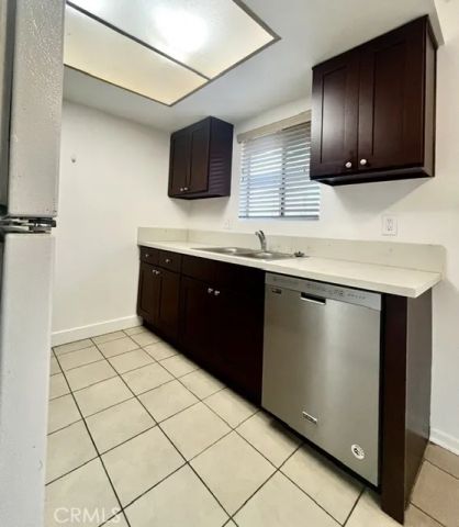 2429 S Ridgewood 4, West Covina, CA 91792