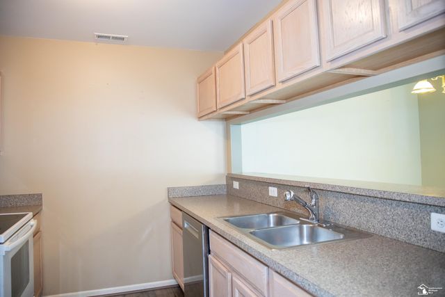 3352 Skyline Drive, Melvindale, MI 48122