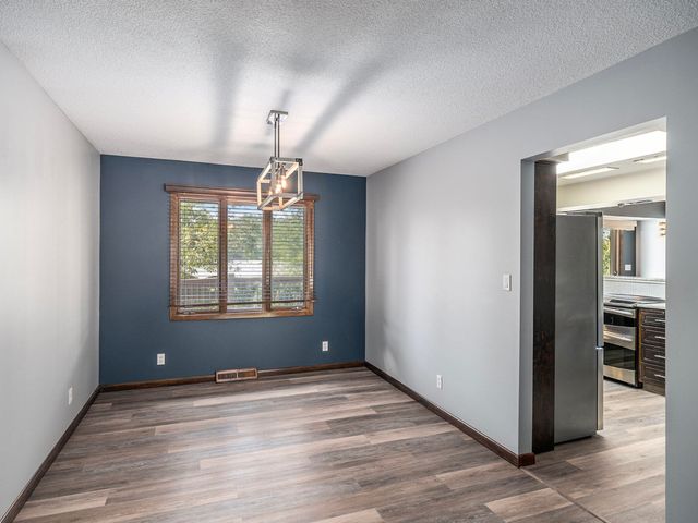 310 WILDWOOD Road, Council Bluffs, IA 51503