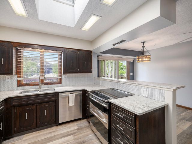 310 WILDWOOD Road, Council Bluffs, IA 51503