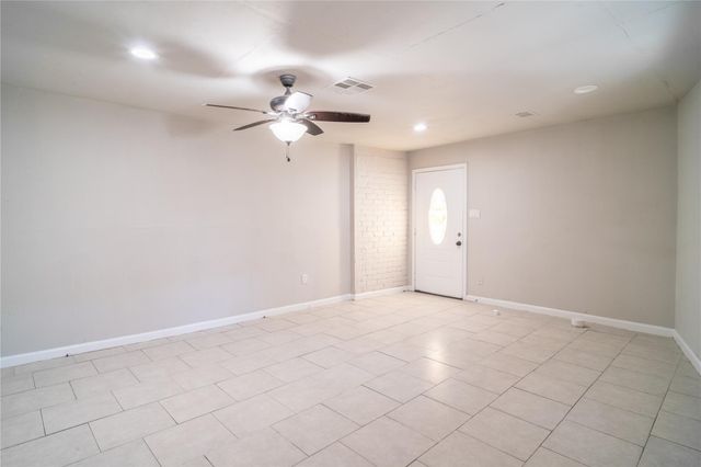 11623 Rowan Lane, Houston, TX 77072