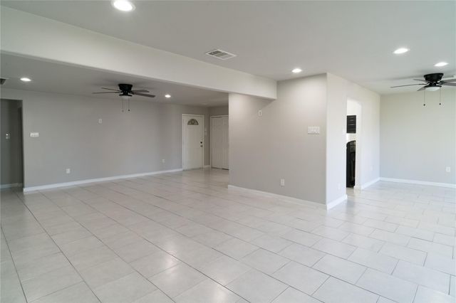 11623 Rowan Lane, Houston, TX 77072