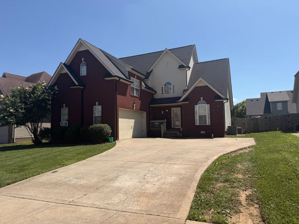 1534 Cobra Ln, Clarksville, TN 37042
