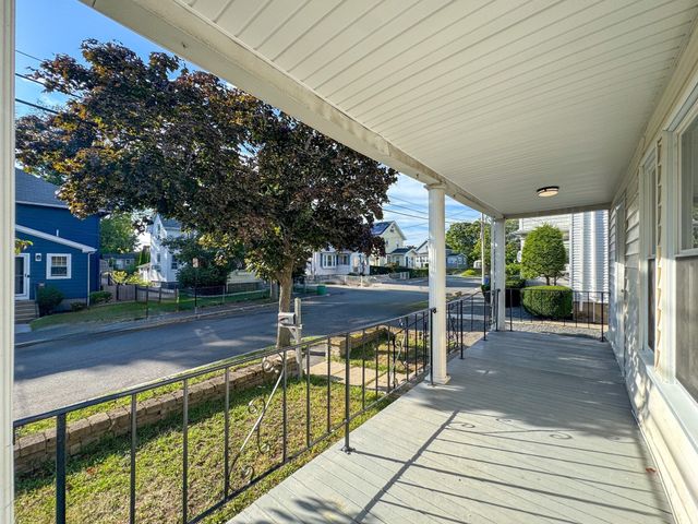 53 Stewart St, Quincy, MA 02169