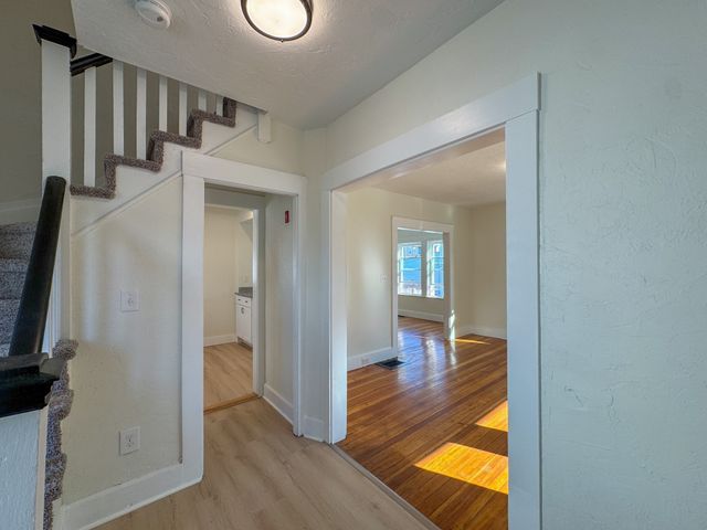 53 Stewart St, Quincy, MA 02169