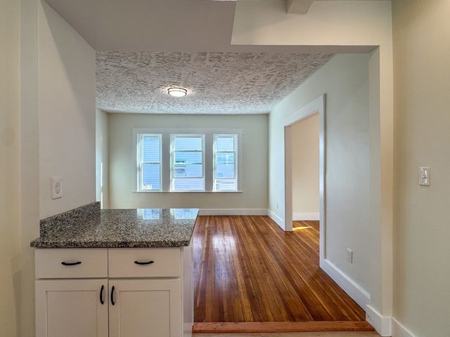 53 Stewart St, Quincy, MA 02169
