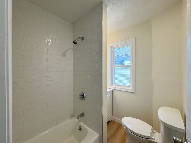 53 Stewart St, Quincy, MA 02169