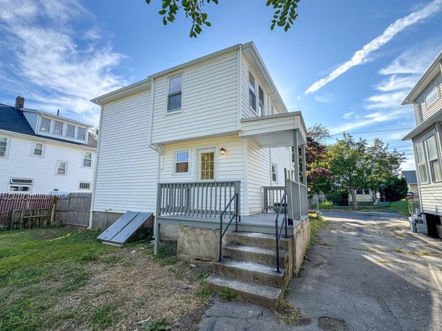 53 Stewart St, Quincy, MA 02169