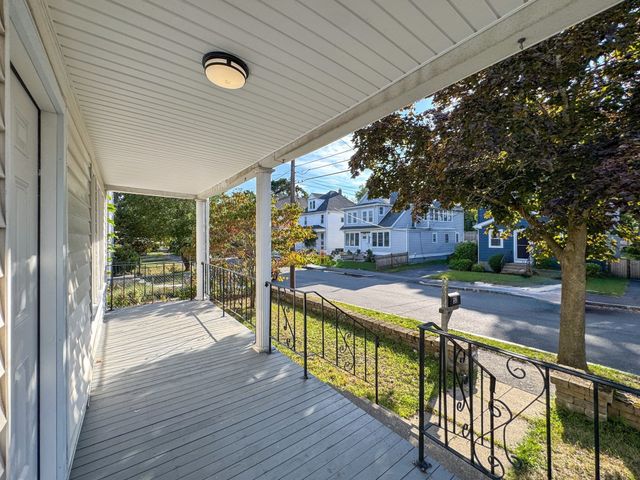 53 Stewart St, Quincy, MA 02169