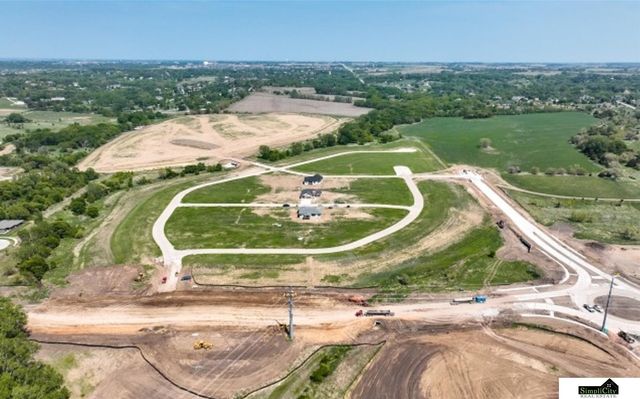 9816 S 42nd Street, Lincoln, NE 68516