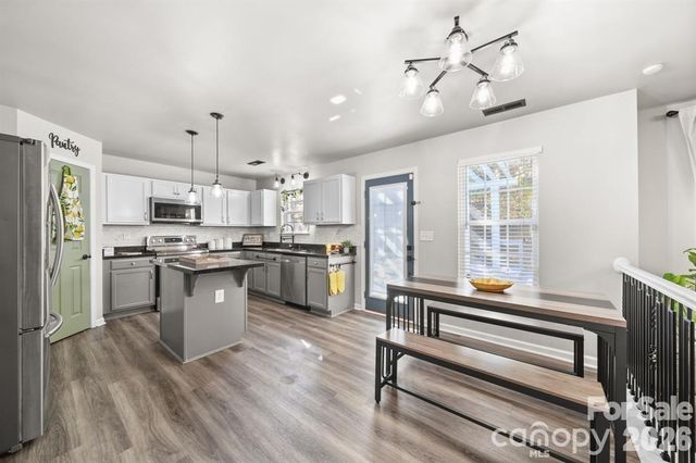 5207 Sunriver Road, Gastonia, NC 28054