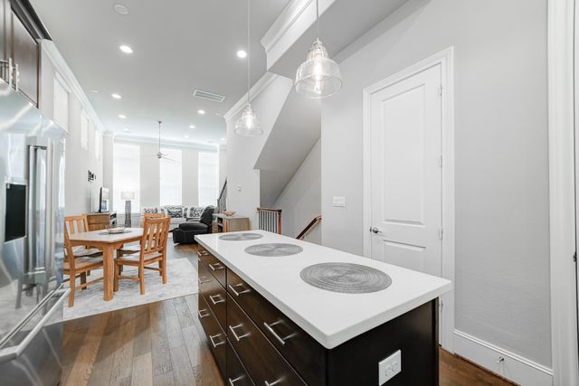 8648 Emnora Lane, Houston, TX 77080