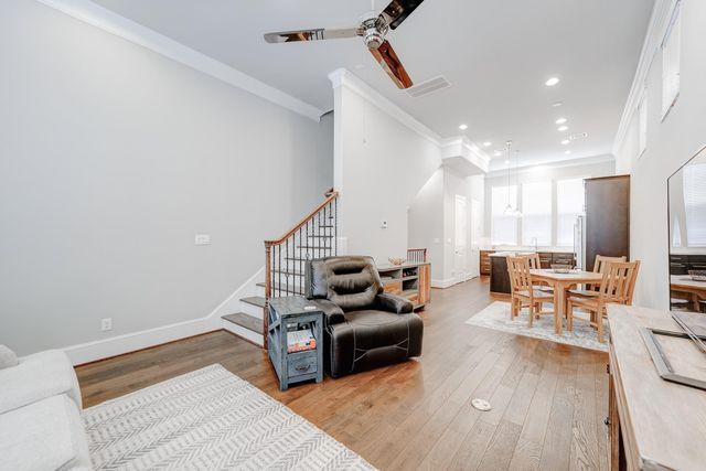 8648 Emnora Lane, Houston, TX 77080