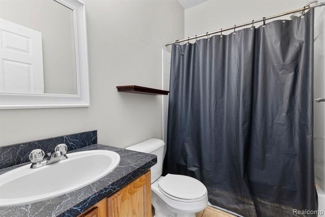 14267 Vauxhall Drive, Sterling Heights, MI 48313