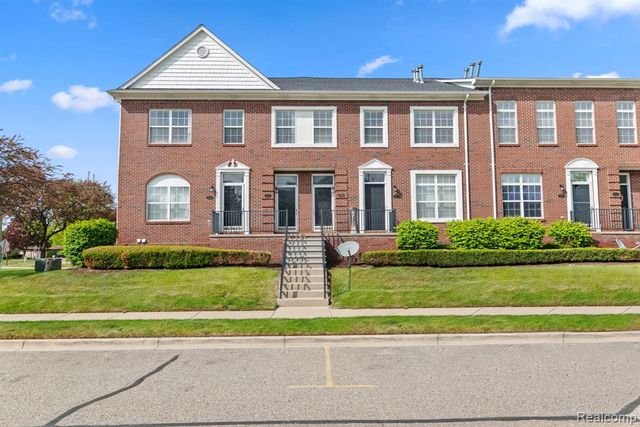 14267 Vauxhall Drive, Sterling Heights, MI 48313