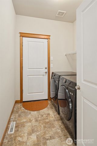 18430 42nd Avenue SE, Bothell, WA 98012