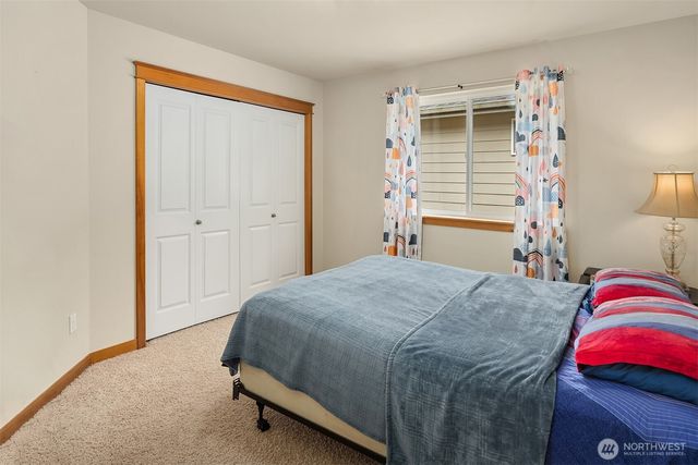 18430 42nd Avenue SE, Bothell, WA 98012