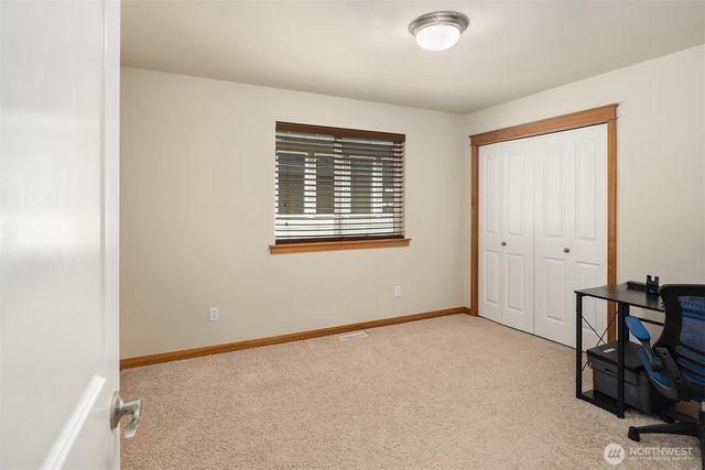 18430 42nd Avenue SE, Bothell, WA 98012