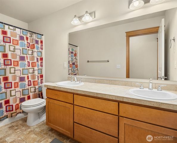 18430 42nd Avenue SE, Bothell, WA 98012