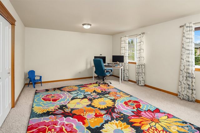 18430 42nd Avenue SE, Bothell, WA 98012