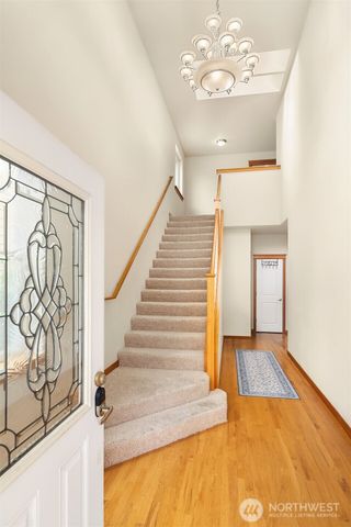 18430 42nd Avenue SE, Bothell, WA 98012