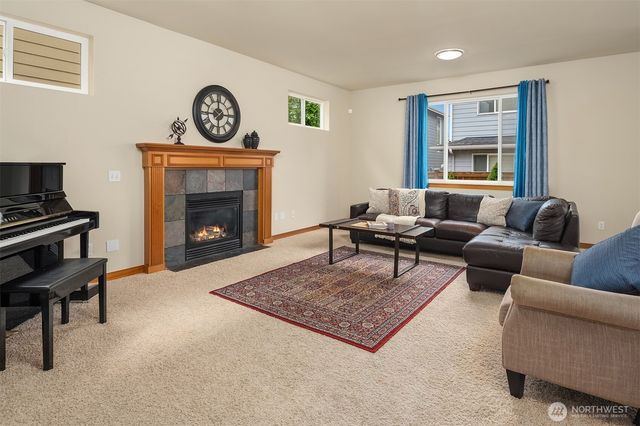 18430 42nd Avenue SE, Bothell, WA 98012