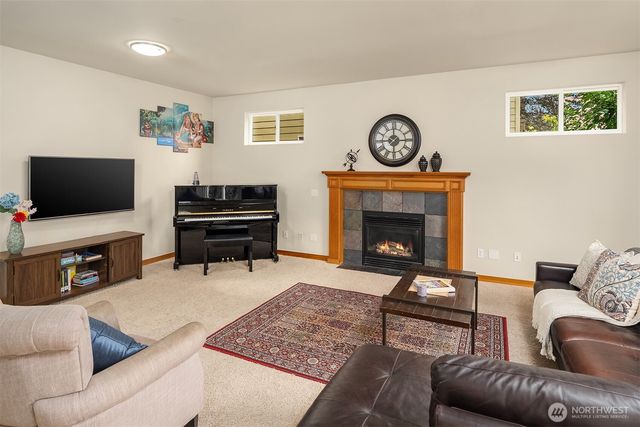 18430 42nd Avenue SE, Bothell, WA 98012
