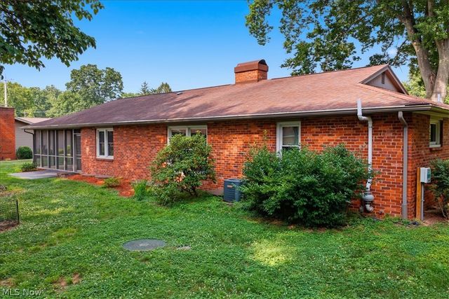 303 Keeler Drive, Marietta, OH 45750