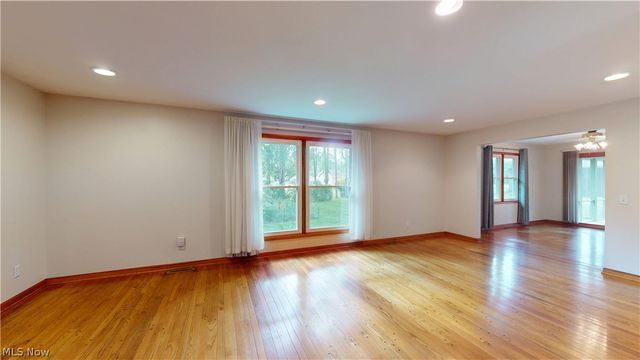 303 Keeler Drive, Marietta, OH 45750