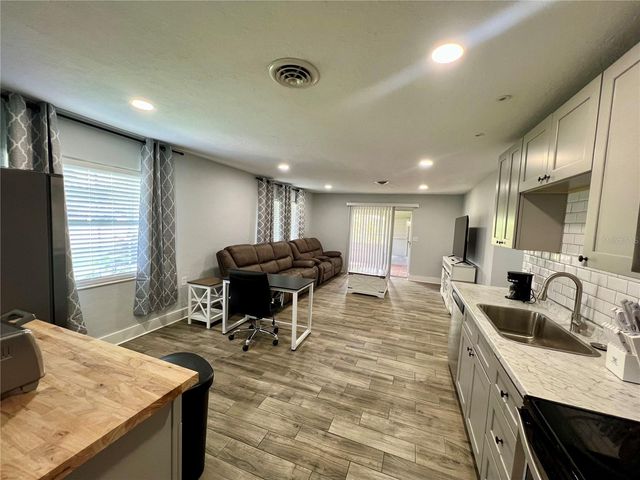 112 ROSE STREET, Venice, FL 34293
