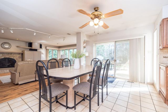 6 CHASE CIR, Fort Washington, PA 19034