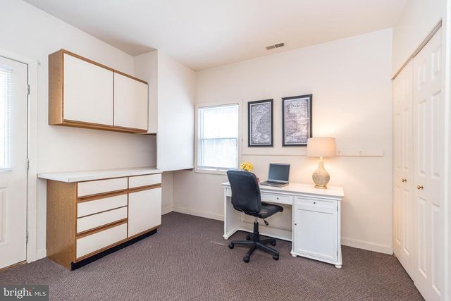 6 CHASE CIR, Fort Washington, PA 19034